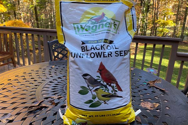Wagner's 76027 Black Oil Sunflower Wild Bird Food